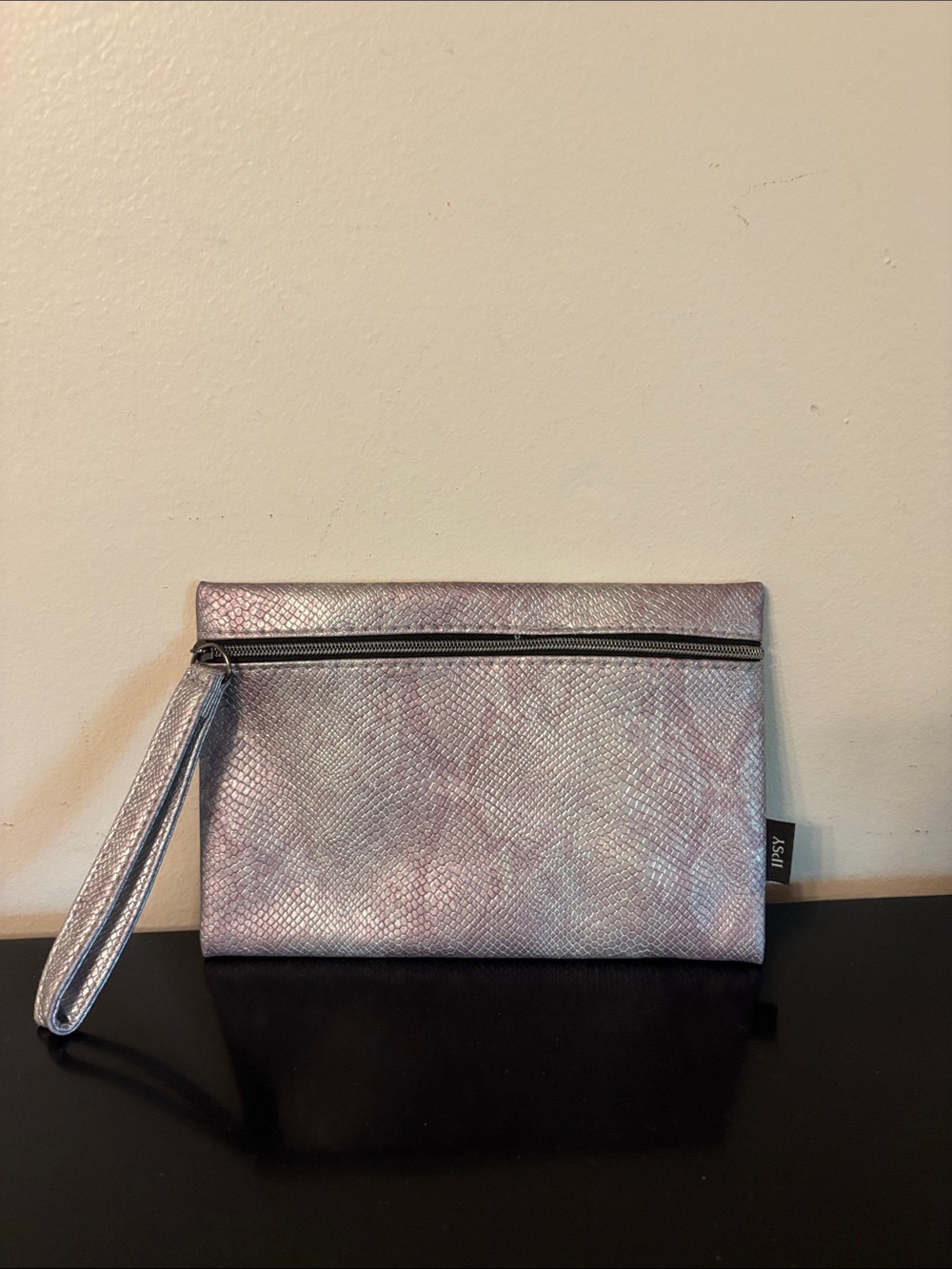 IPSY Iridescent Lavender-Silver Snakeskin Wristlet Pouch